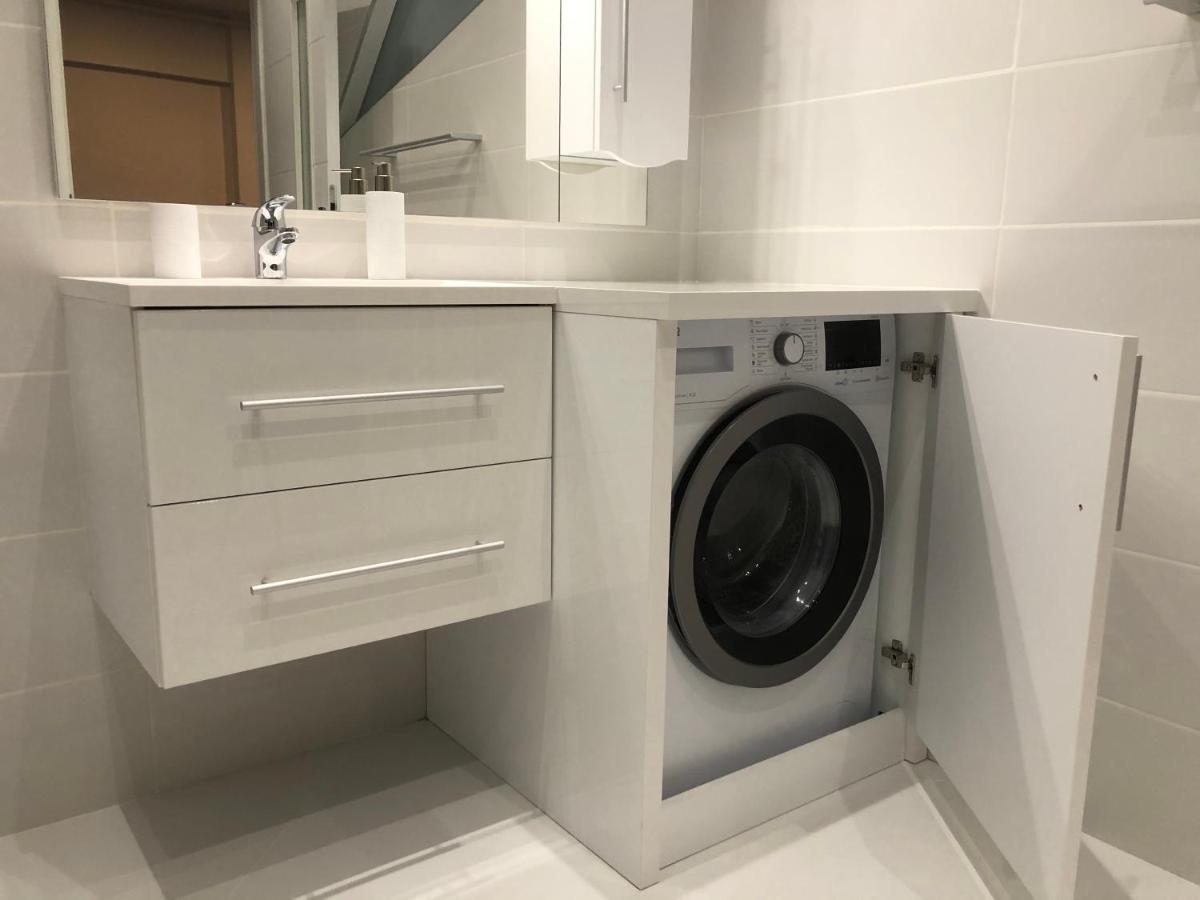 Stylish Westpark 2 Residence Lake View W8 Bucureşti Ngoại thất bức ảnh